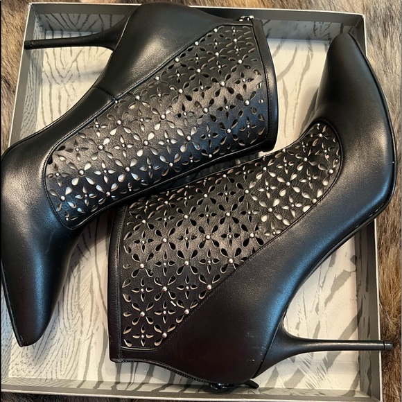 Alexander McQueen Booties - Picture 4 of 11